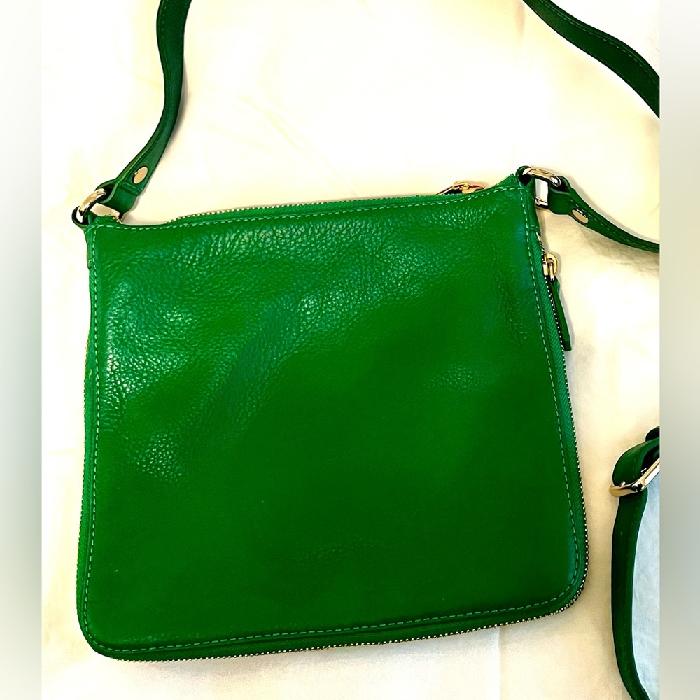 🌸Cole Haan Green Crossbody Purse 🤩